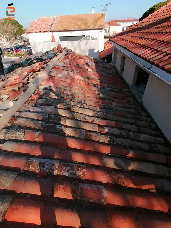 Ancienne toiture avant rénovation à Lattes